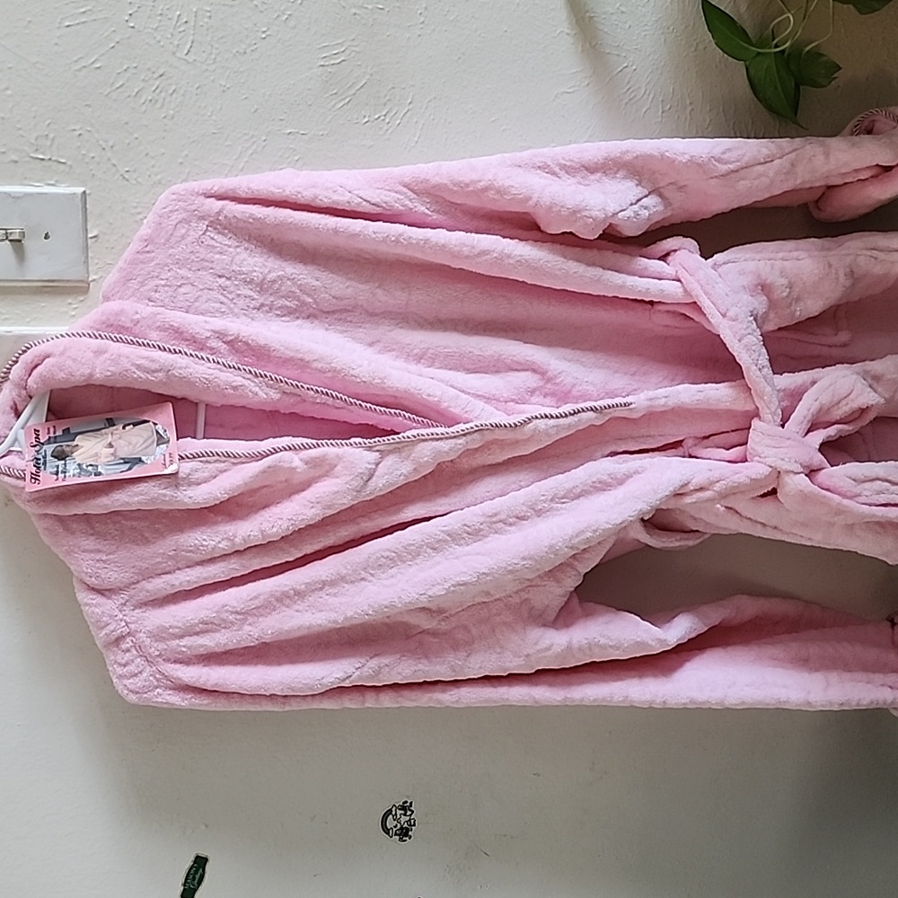 Floral Robe - Picture 2 of 6